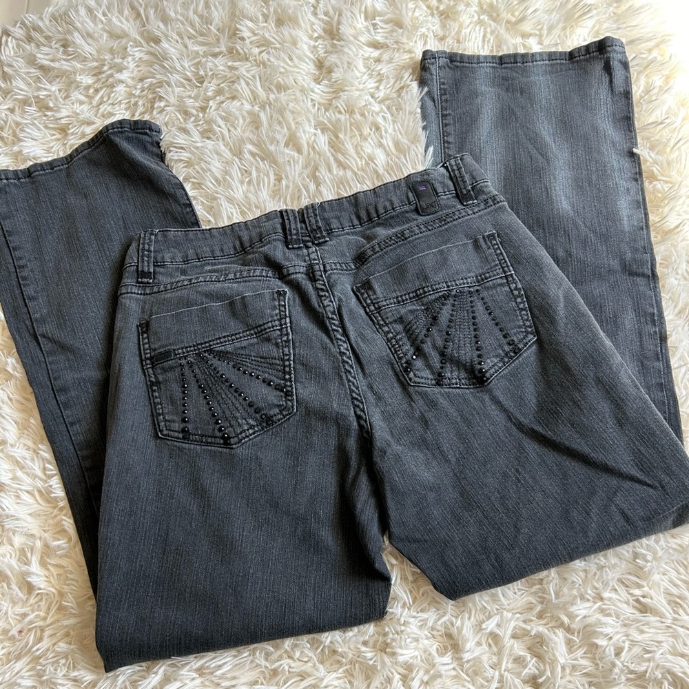 Chico’s platinum Denim gray ultimate fit barely flare jean size .5 Small
